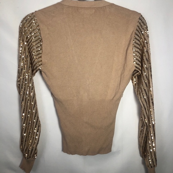 The Women’s or Girls Gold Sequins Top. GUESS. XS - Picture 5 of 9